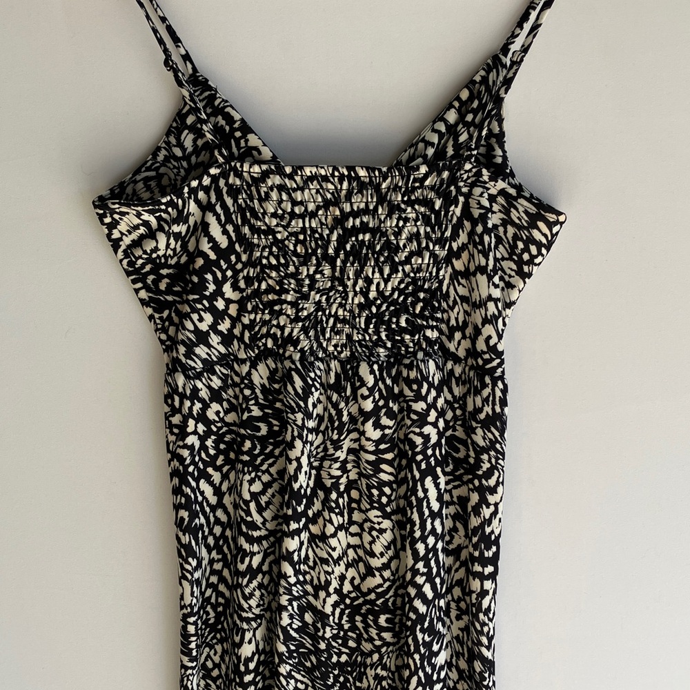 H&M Elegant Black and White-Cream Patterned Dress - Picture 5 of 6